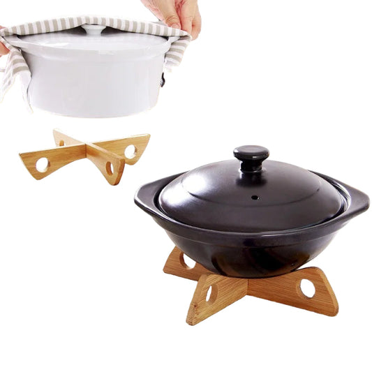 two wooden trivets on with a black dish and one with a white dish